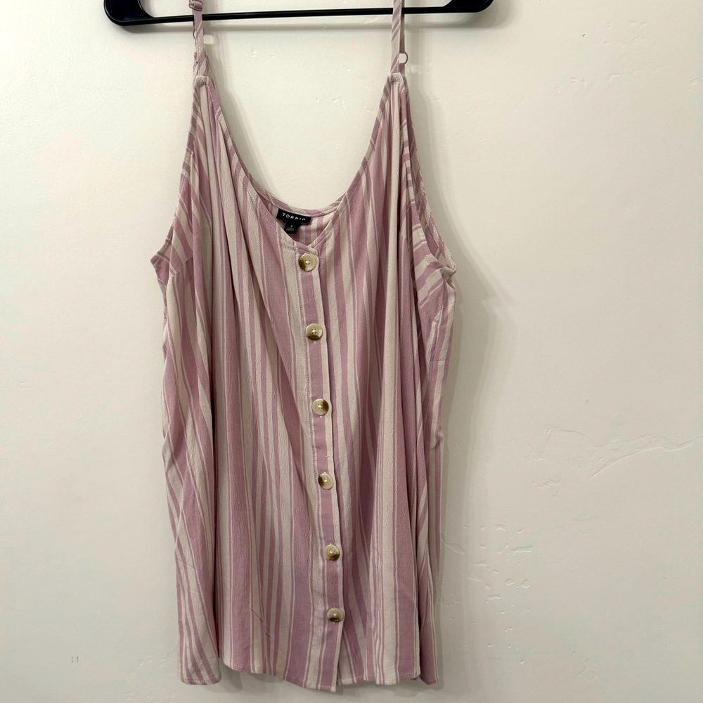 Torrid Size 3x Rayon Crepe Button Front Cami Top
torrid